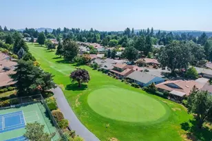 10820 SW Meadowbrook Dr, Portland, OR 97224 - Photo 45