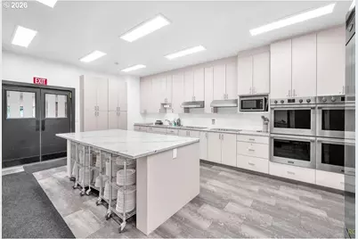 10820 SW Meadowbrook Dr #62, Portland, OR 97224 - Photo 35