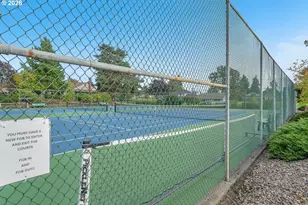 10820 SW Meadowbrook Dr, Portland, OR 97224 - Photo 39