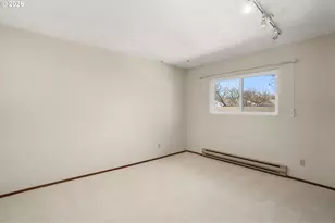 10820 SW Meadowbrook Dr, Portland, OR 97224 - Photo 19