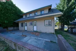 1090 Fir Ave, Reedsport, OR 97467 - Photo 39