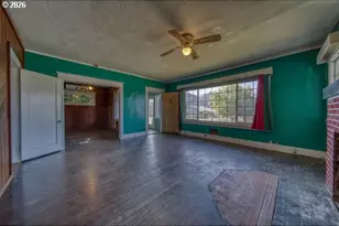 1090 Fir Ave, Reedsport, OR 97467 - Photo 5