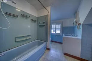 1090 Fir Ave, Reedsport, OR 97467 - Photo 27