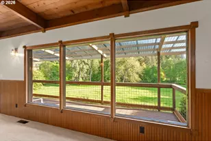 2233 Riverside Dr, Myrtle Creek, OR 97457 - Photo 11