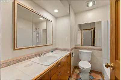 2233 Riverside Dr, Myrtle Creek, OR 97457 - Photo 29