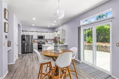 6074 Pebble Ct, Springfield, OR 97478 - Photo 15