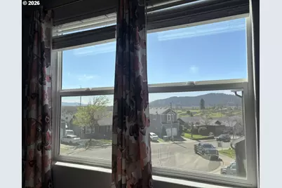 6074 Pebble Ct, Springfield, OR 97478 - Photo 25