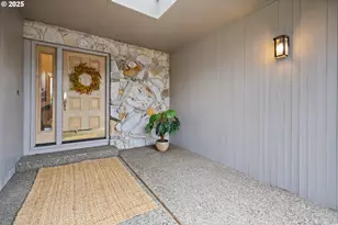 19305 NW Athena Pl, Portland, OR 97229 - Photo 3