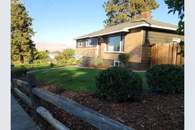 1820 Jefferson St, The Dalles, OR 97058 - Photo 3
