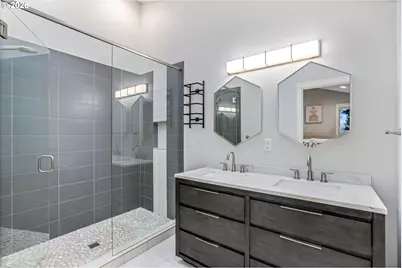 860 Skyland Dr, Lake Oswego, OR 97034 - Photo 29