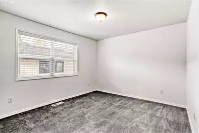 10945 NE Prescott St, Portland, OR 97220 - Photo 17