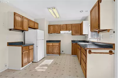 17619 SE Rose St, Milwaukie, OR 97267 - Photo 13