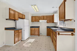 17619 SE Rose St, Milwaukie, OR 97267 - Photo 13