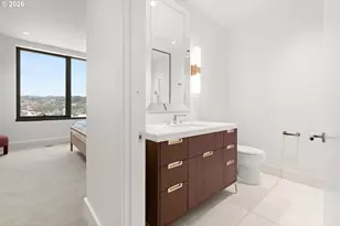 550 SW 10th Ave, Portland, OR 97205 - Photo 15