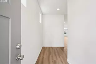 1847 NW 18th Wy, Battle Ground, WA 98604 - Photo 3