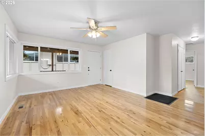 3716 SE 70th Ave, Portland, OR 97206 - Photo 9