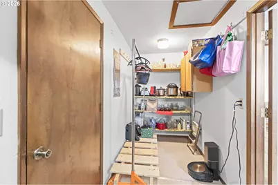 2060 Hayes St, North Bend, OR 97459 - Photo 15