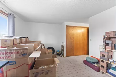 2060 Hayes St, North Bend, OR 97459 - Photo 23