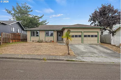 2060 Hayes St, North Bend, OR 97459 - Photo 7