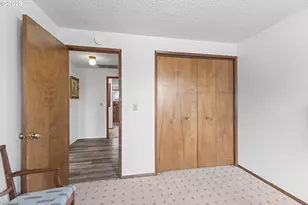 2060 Hayes St, North Bend, OR 97459 - Photo 29