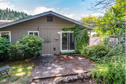 209 North River Dr, Roseburg, OR 97470 - Photo 29