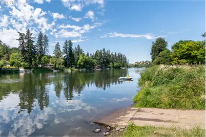 209 North River Dr, Roseburg, OR 97470 - Photo 47