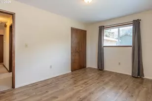 209 North River Dr, Roseburg, OR 97470 - Photo 23