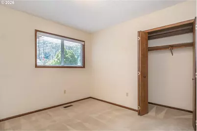 209 North River Dr, Roseburg, OR 97470 - Photo 19