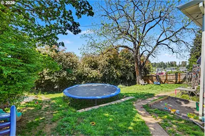 318 Westfield St, Silverton, OR 97381 - Photo 35