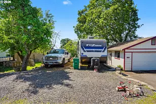 318 Westfield St, Silverton, OR 97381 - Photo 43