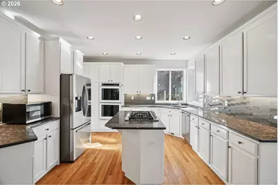 4716 Avery Ln, Lake Oswego, OR 97035 - Photo 11