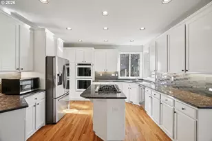 4716 Avery Ln, Lake Oswego, OR 97035 - Photo 11