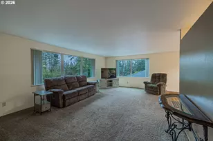 1070 E 15th St, Coquille, OR 97423 - Photo 13