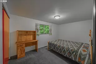 1070 E 15th St, Coquille, OR 97423 - Photo 17