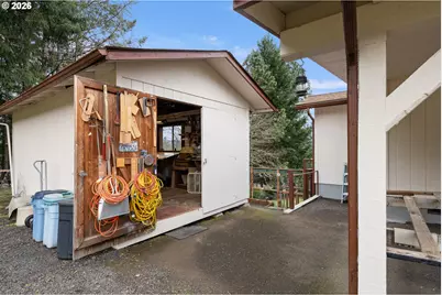 479 2nd St, Elkton, OR 97436 - Photo 37