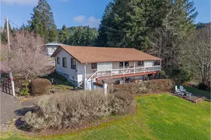 479 2nd St, Elkton, OR 97436 - Photo 1