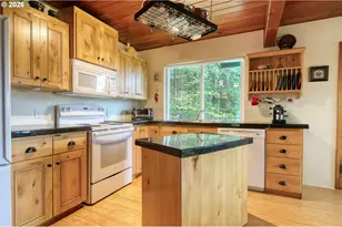 52184 Rabinsky Rd, Scappoose, OR 97056 - Photo 9