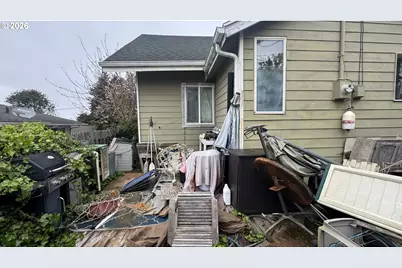 94230 2nd St, Gold Beach, OR 97444 - Photo 9