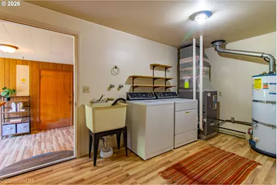 1035 Willa St, Eugene, OR 97404 - Photo 27