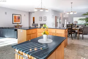 937 S St, Springfield, OR 97477 - Photo 27