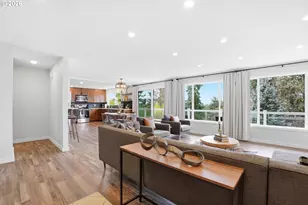 1101 E 33rd Pl, Vancouver, WA 98661 - Photo 3