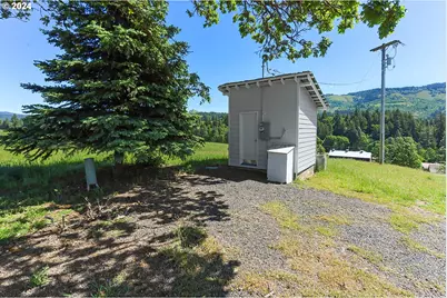 308 Main St, Husum, WA 98623 - Photo 35