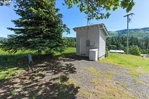 308 Main St, Husum, WA 98623 - Photo 35