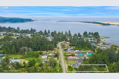 90913 Robertson Ln, Coos Bay, OR 97420 - Photo 5