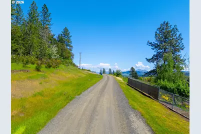 E Sixth Ave, Sutherlin, OR 97479 - Photo 23