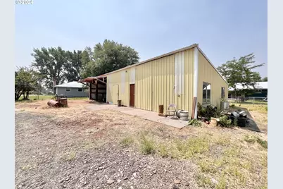 530 Riverside Dr, Burns, OR 97720 - Photo 37