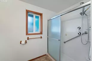 805 Willow St, Kelso, WA 98626 - Photo 15