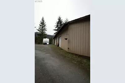 6228 Upper Cow Creek Rd, Azalea, OR 97410 - Photo 37