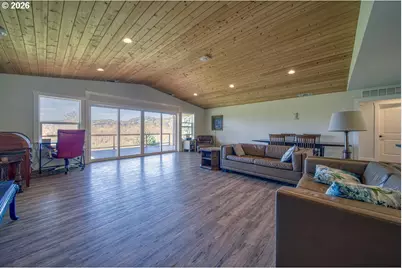 95639 Jerrys Flat Rd, Gold Beach, OR 97444 - Photo 11