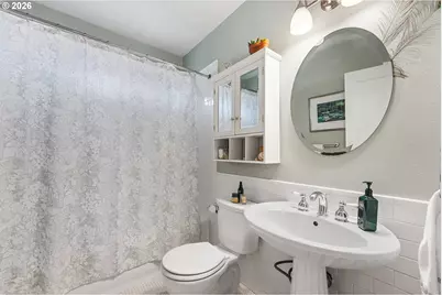 2106 SE Knapp St, Portland, OR 97202 - Photo 21